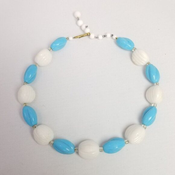 Vintage Light Blue and White Beaded Necklace, Adjustable Length, Western Germany - Picture 3 of 7